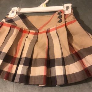 Burberry skirt